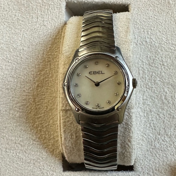 EBEL Classic 27mm Stainless Steel Bracelet with MOP Diamond Dial 9256f21/9925 - Picture 3 of 12